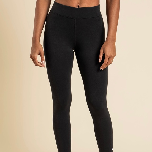Nike 7/8 Leggings - Black - Picture 5 of 11